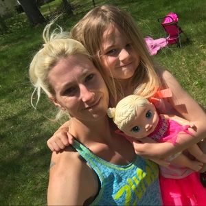 Meet your Posher, Crystal